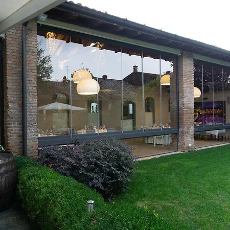 Il Persicone Affittacamere Cornaleto